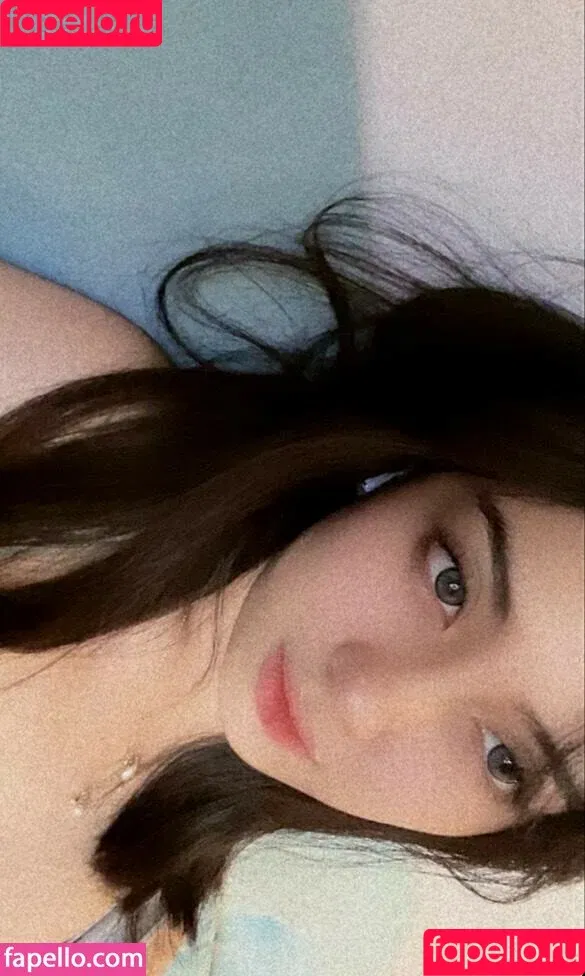 Risaatjan / notriissaaa Onlyfans Photo Gallery 