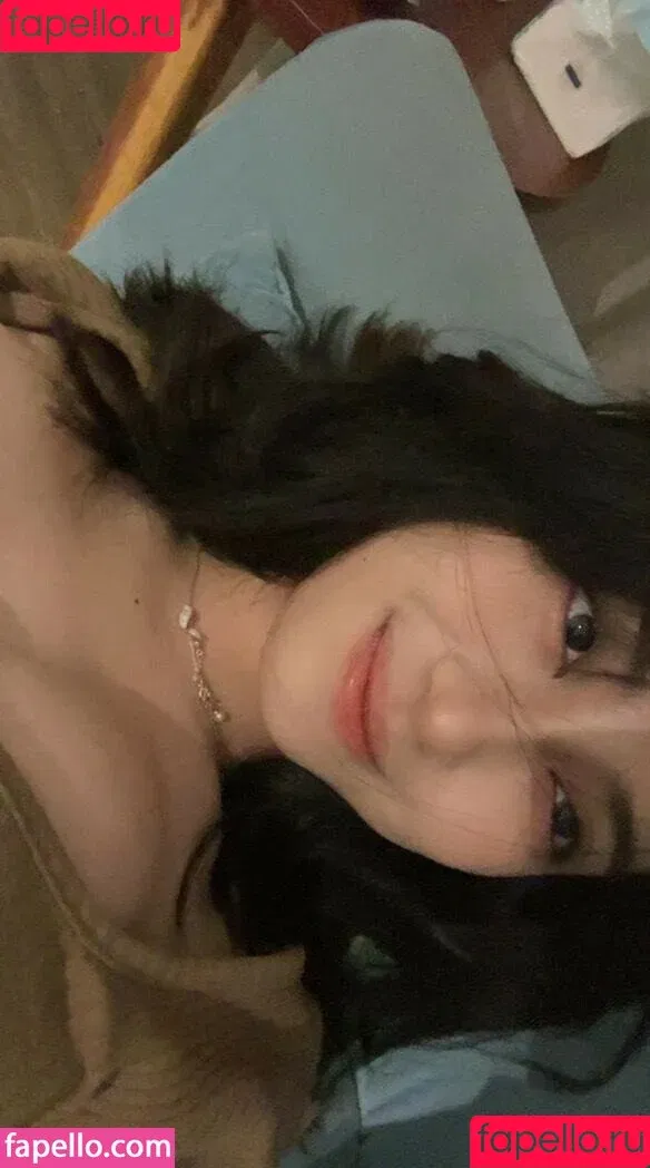 Risaatjan / notriissaaa Onlyfans Photo Gallery 