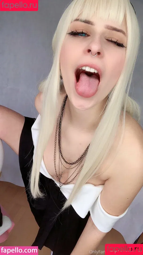 ellisanekochan / yumeblume Onlyfans Photo Gallery 