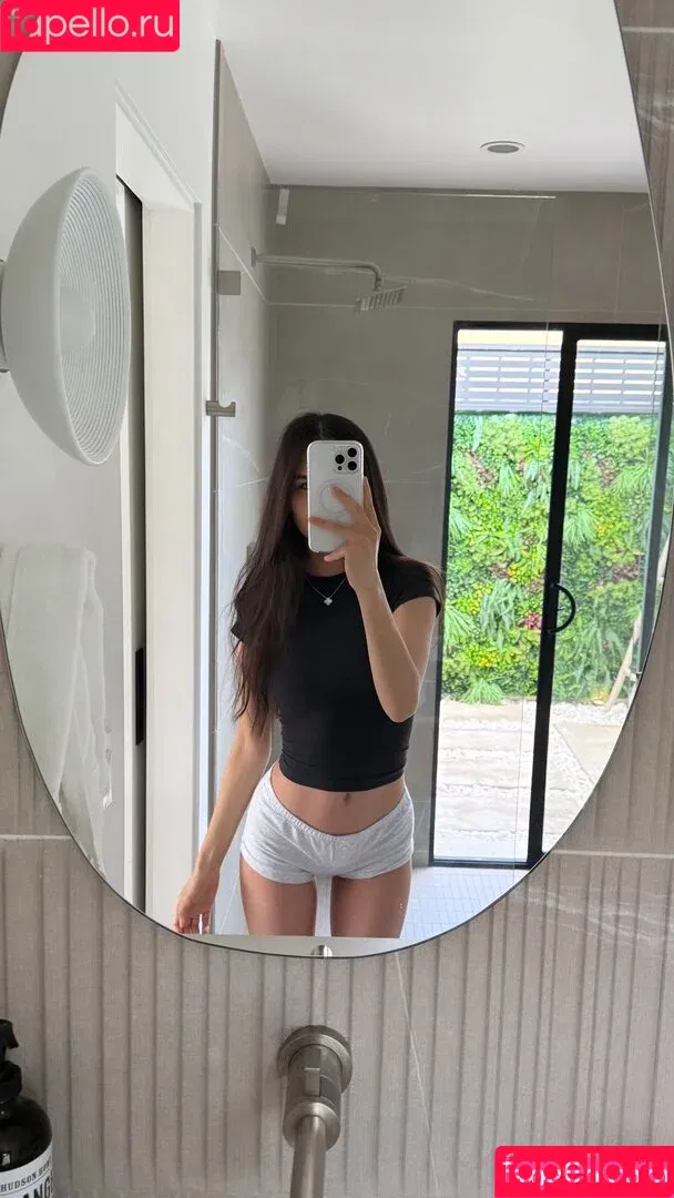 Caryn Marjorie / cutiecaryn / marjikarp Onlyfans Photo Gallery 