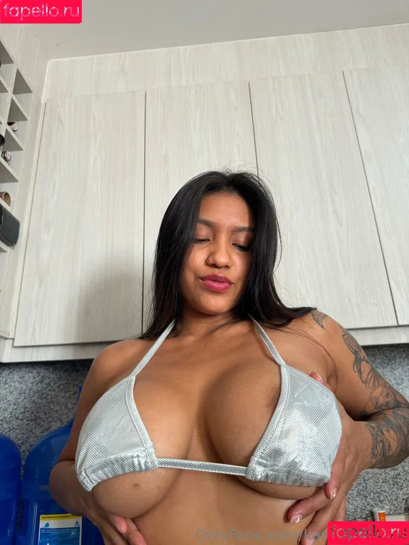karolayvargas / karolayvargas2.0 Onlyfans Photo Gallery 
