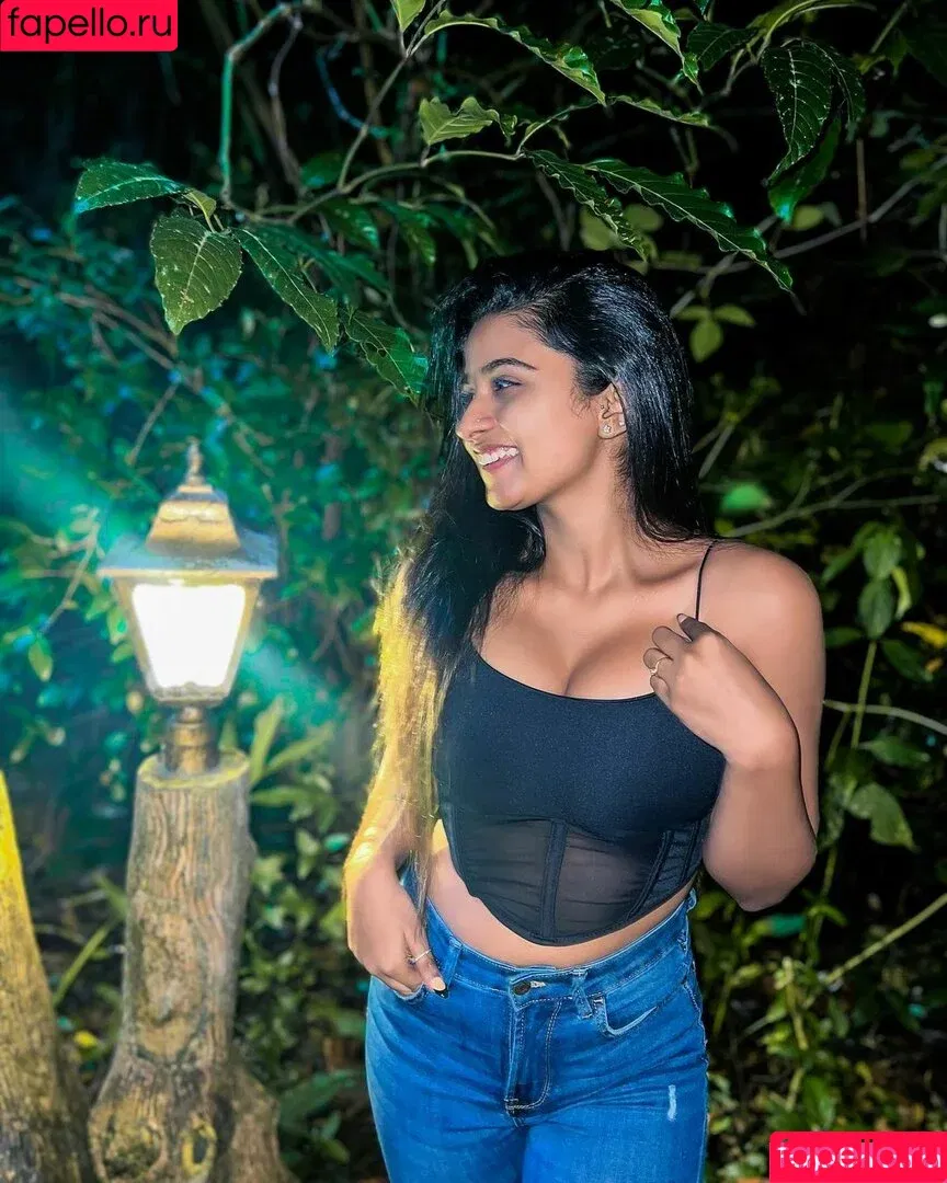 Suhana Khan / __suhuuu__ Onlyfans Photo Gallery 