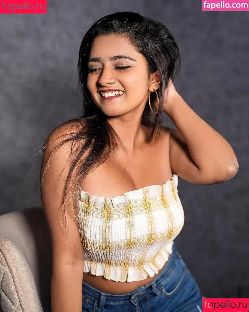 Suhana Khan / __suhuuu__ Onlyfans Photo Gallery 