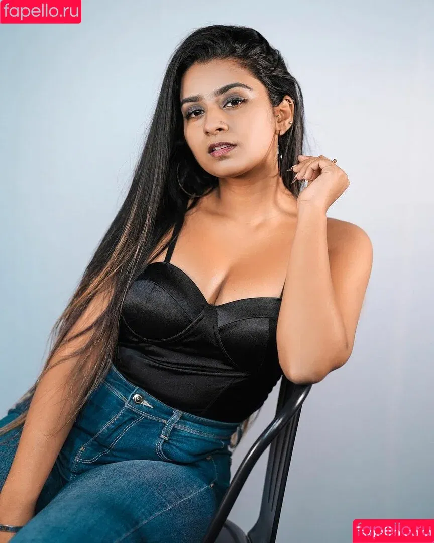 Suhana Khan / __suhuuu__ Onlyfans Photo Gallery 