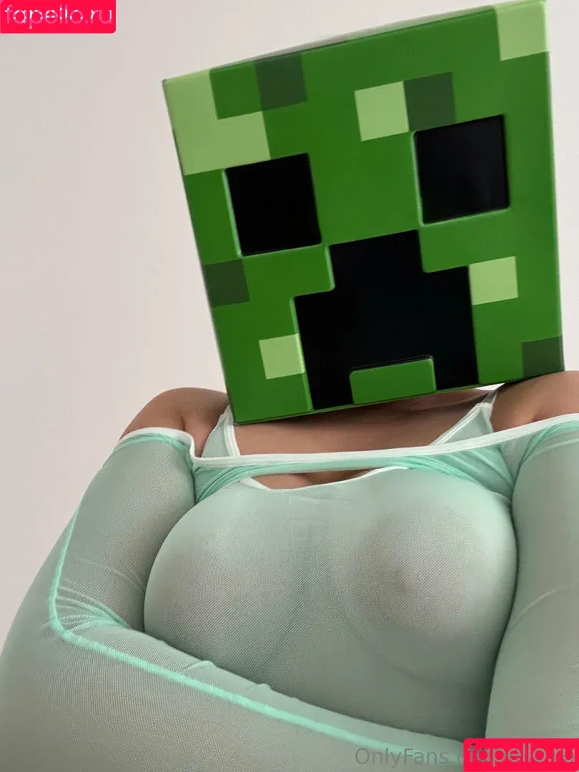 itskuki / oopsie_itskukii Onlyfans Photo Gallery 