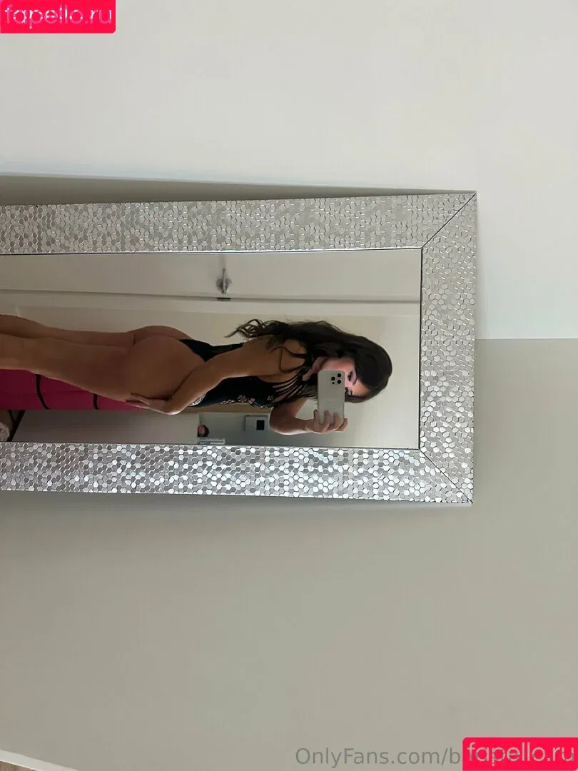 barista_cam Onlyfans Photo Gallery 