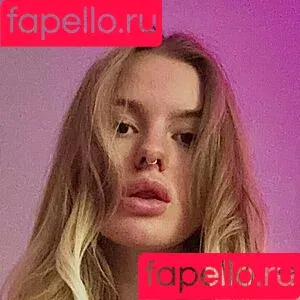 Mira David / yummy.mira Onlyfans Photo Gallery 