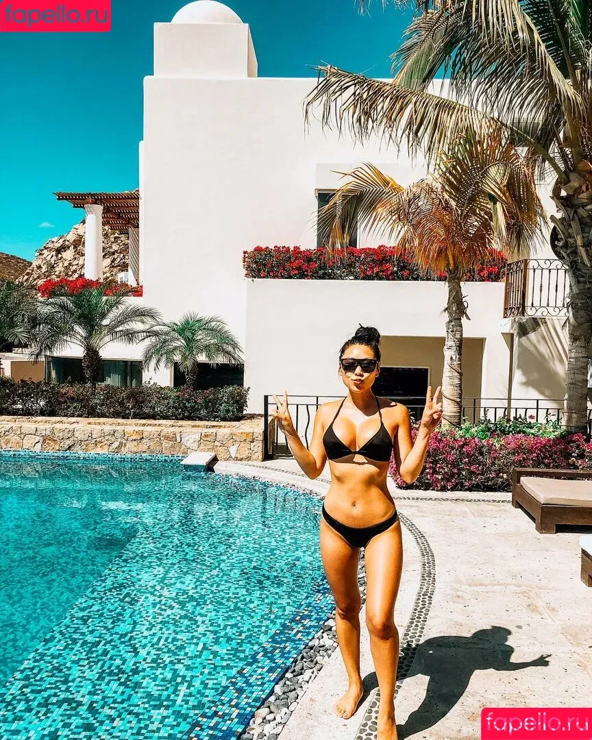 Jennifer Chiu / That Jenn Girl / jenn_l / thatjenngirl / thatjennngirl Onlyfans Photo Gallery 