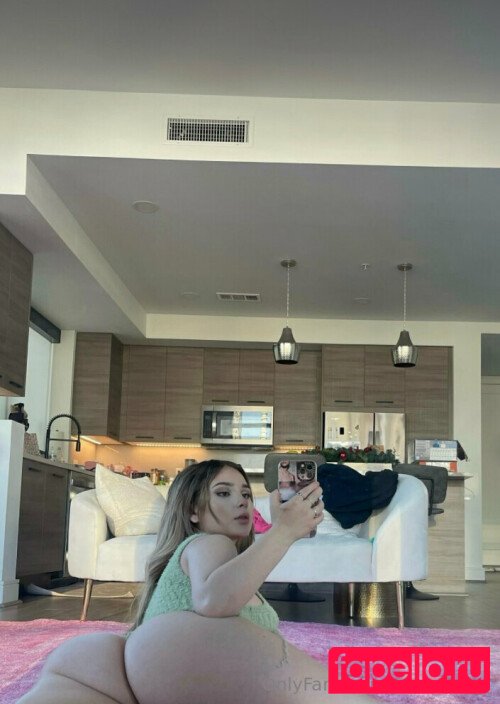 Tayler Hills Nude Onlyfans Photo 41