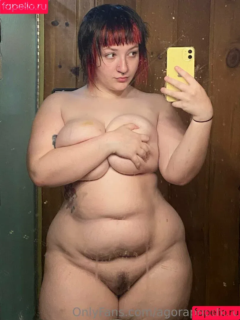 agoraphobicextrovert / agoraphothicc Onlyfans Photo Gallery 