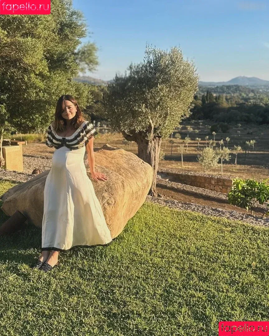 Jenna Coleman / jenna_coleman / jenna_coleman_ Onlyfans Photo Gallery 