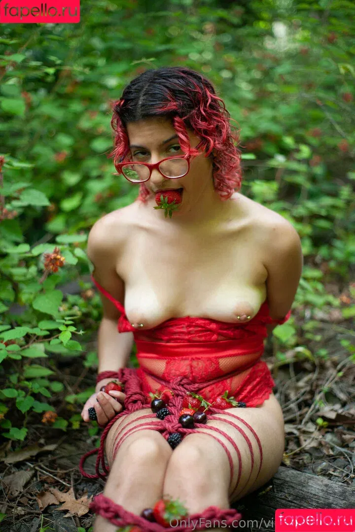 violettethorne Onlyfans Photo Gallery 