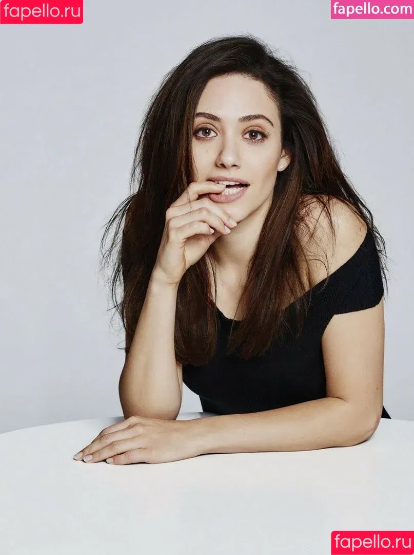 Emmy Rossum / Emmyrossum / emmy Onlyfans Photo Gallery 