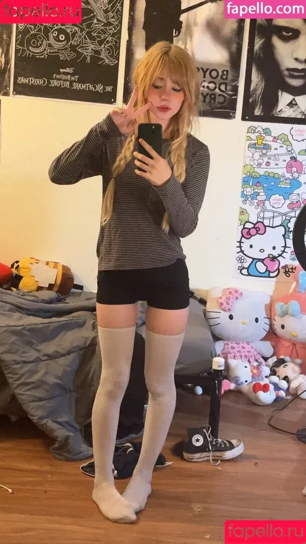 Ashisbees / iamb33s Onlyfans Photo Gallery 