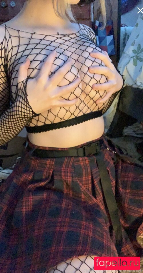 Alexisthere Nude Onlyfans Photo 31