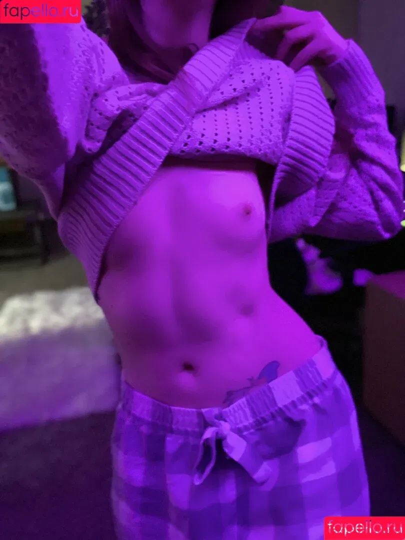 Aria Rose / Pixelpoyo / ariarose_xxx / shopariarose Onlyfans Photo Gallery 