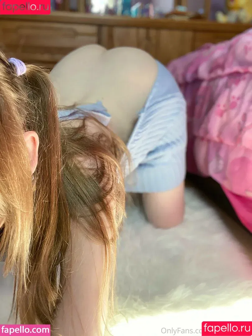 Aria Rose / Pixelpoyo / ariarose_xxx / shopariarose Onlyfans Photo Gallery 