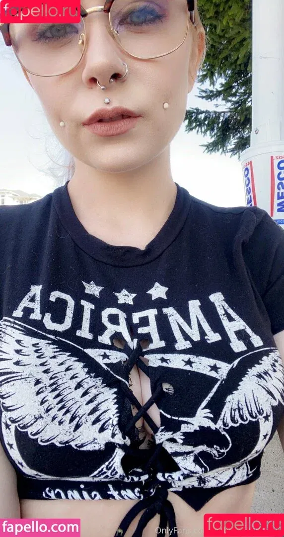 aviation_dabready / dabbingdarlin420 Onlyfans Photo Gallery 