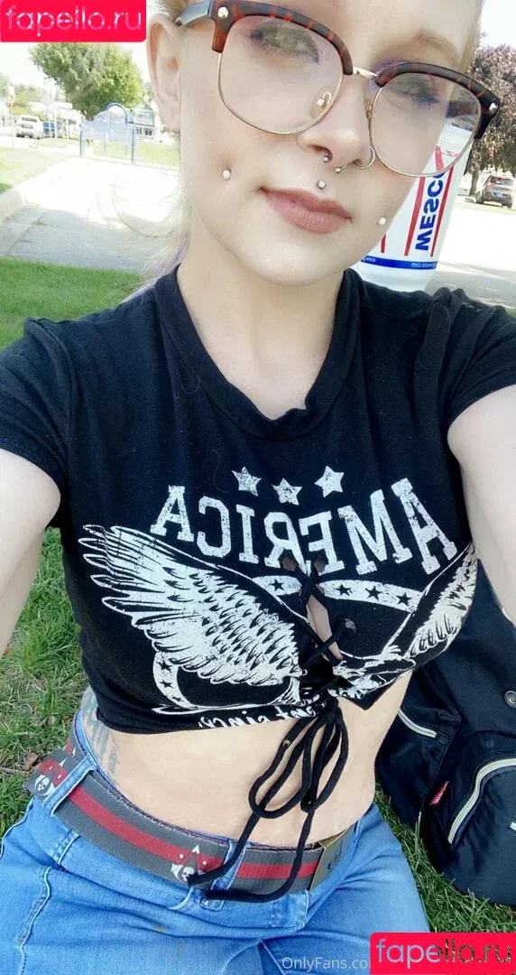 aviation_dabready / dabbingdarlin420 Onlyfans Photo Gallery 