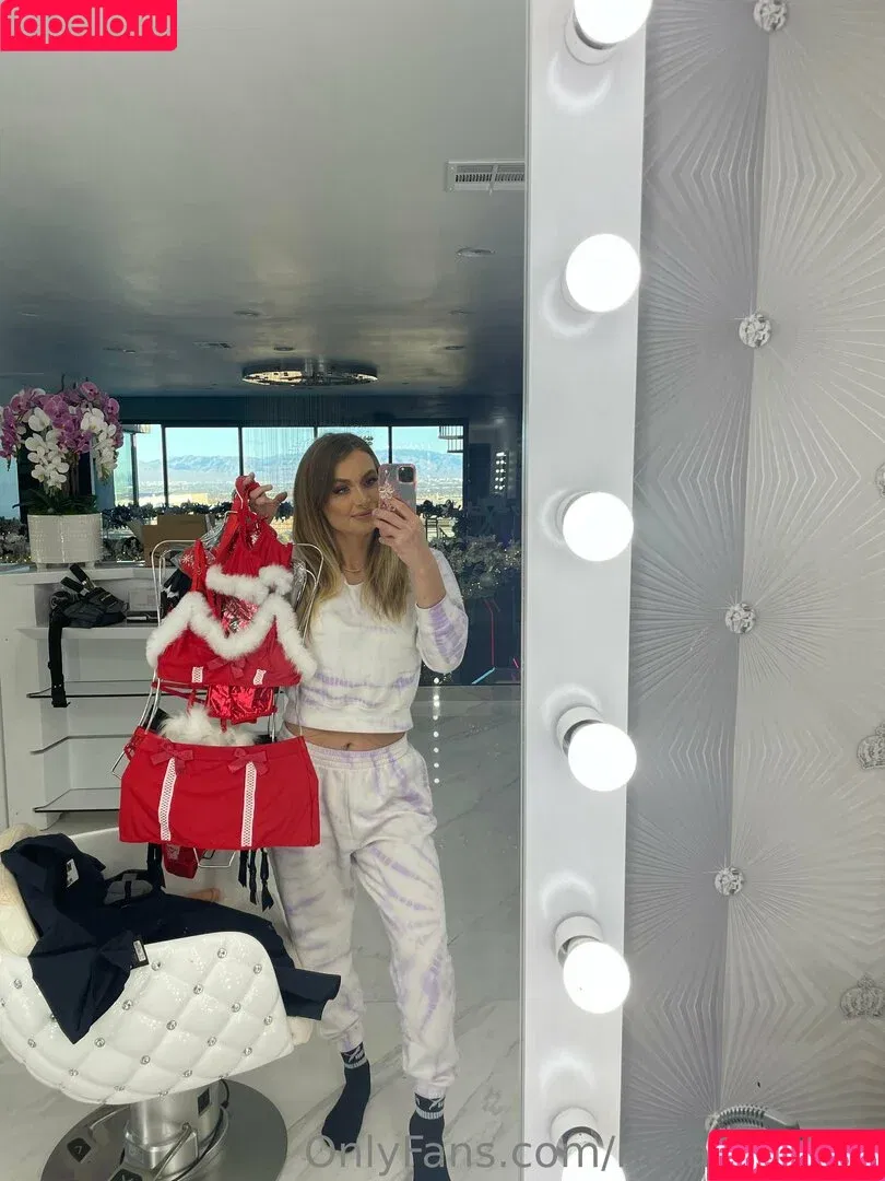 Natalia Starr / natalia_starr / nataliaxstarr / thenataliastarr Onlyfans Photo Gallery 