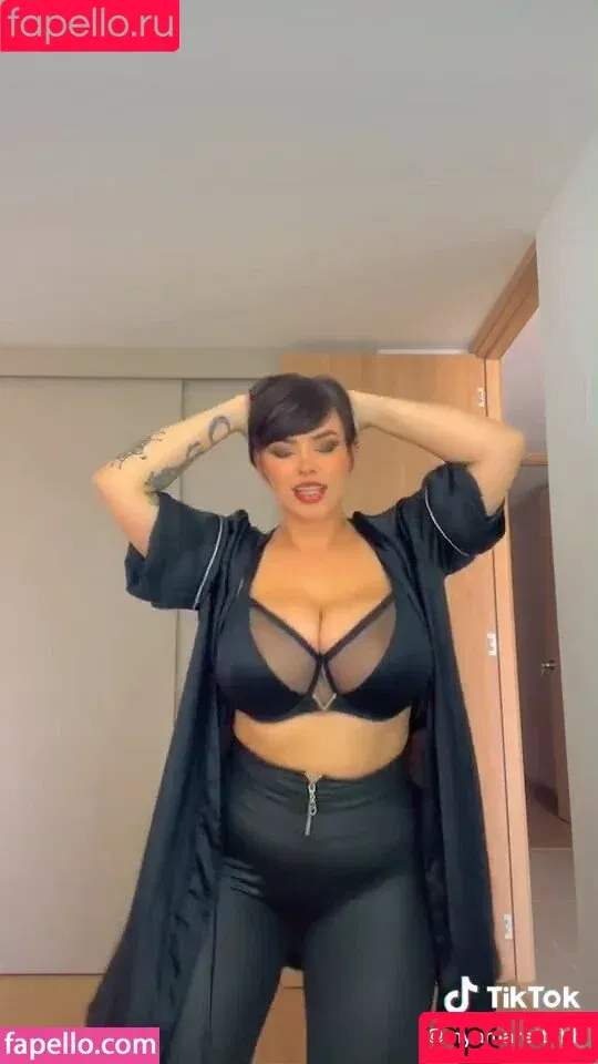 Amaretto Hammer / Amarettoh / amarettoadriatico / iamareto Onlyfans Photo Gallery 