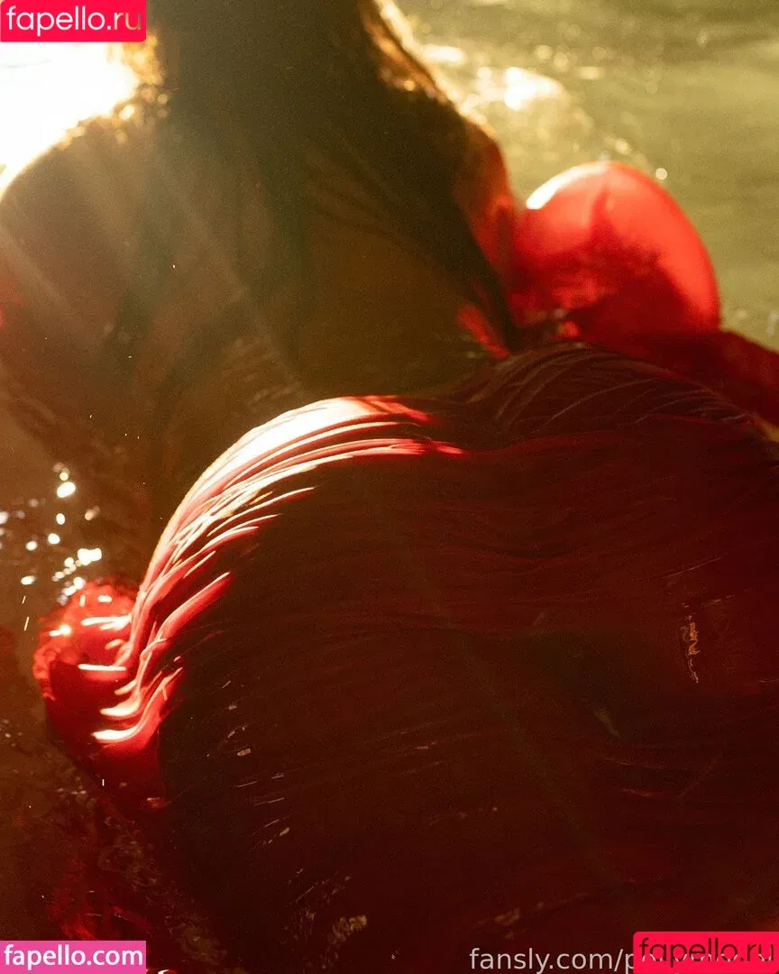 Polina Azarova / Pollymodel / polina_azarova Onlyfans Photo Gallery 