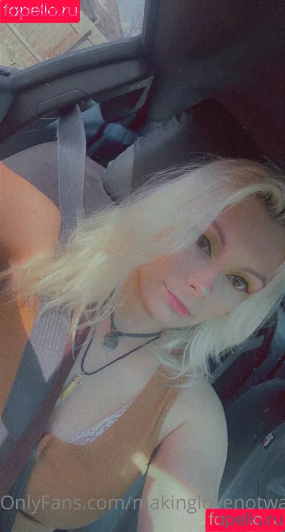 realprincesstiabeanie Onlyfans Photo Gallery 