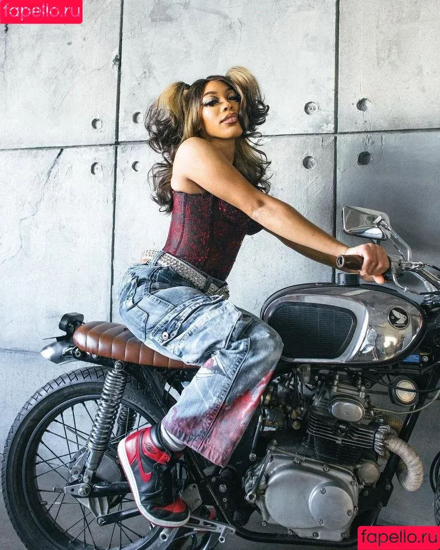 Kiera Please / kieraplease Onlyfans Photo Gallery 