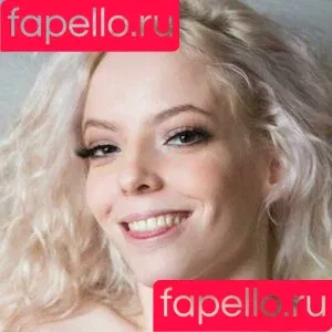 nikitaray / nikitaraydaily Onlyfans Photo Gallery 