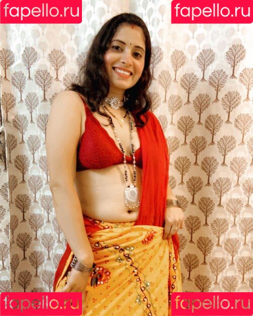 Renu Chandra Onlyfans Photo Gallery 