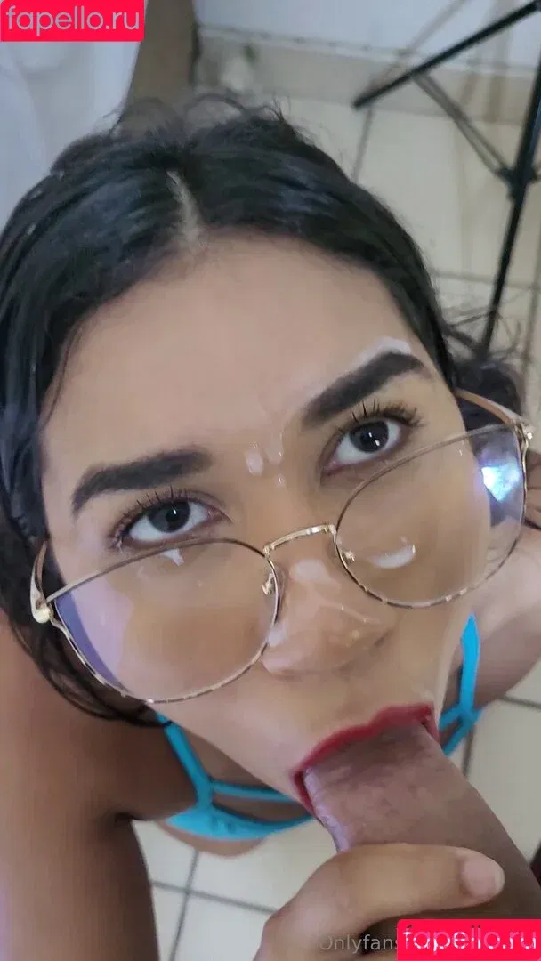 Karen Khalifa / karenkhalifavip Onlyfans Photo Gallery 