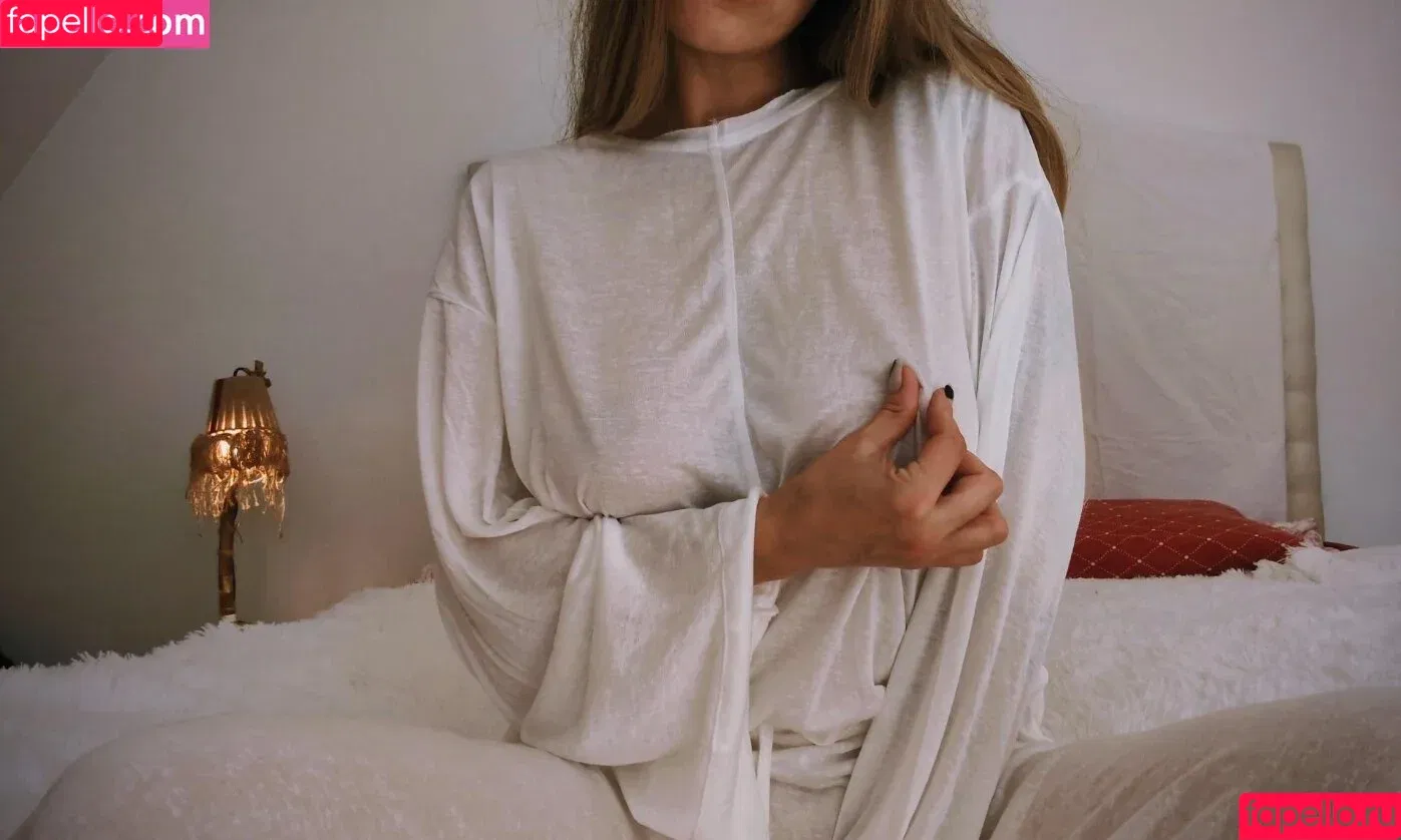 SonyaMO Onlyfans Photo Gallery 