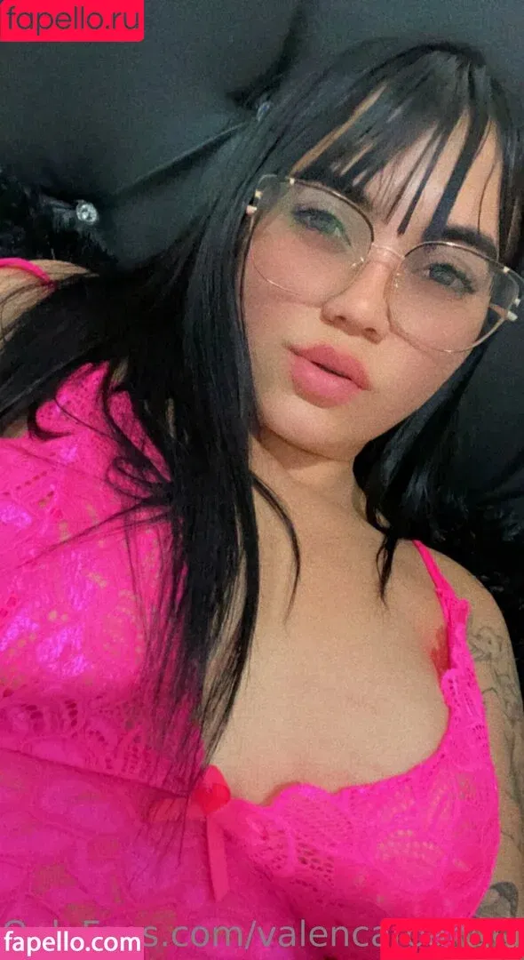 low_trinity / valencaroangelita Onlyfans Photo Gallery 