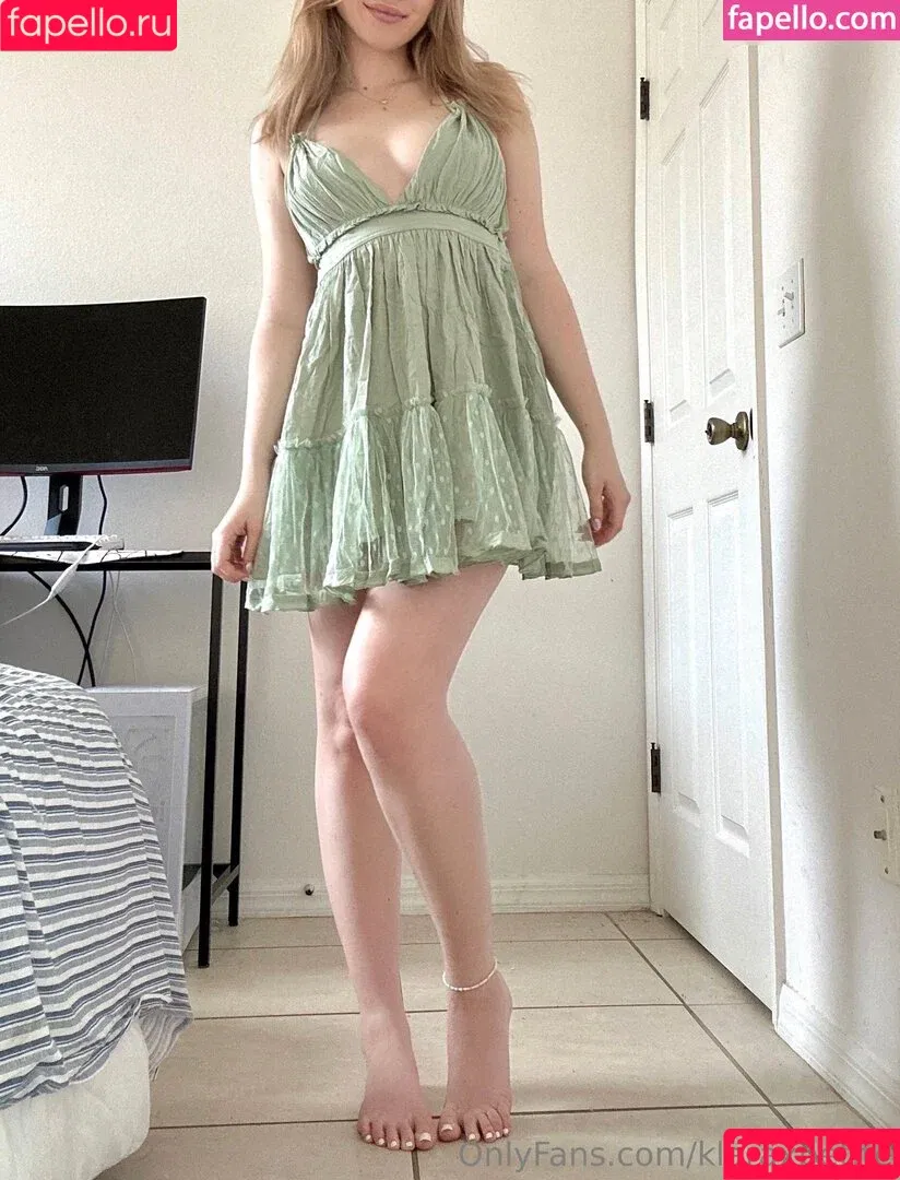 gatoradeaftersex / klaraxpetite / tuesdayswithdorieann Onlyfans Photo Gallery 