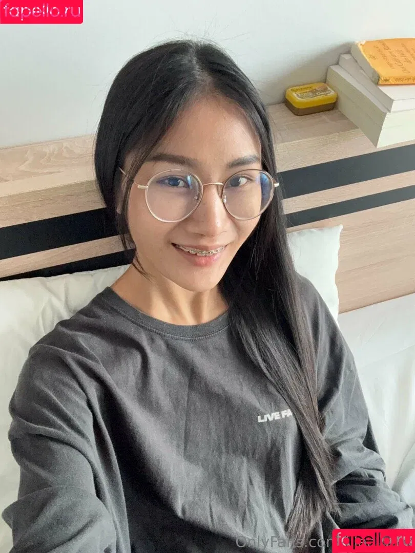 lilaalotus Onlyfans Photo Gallery 