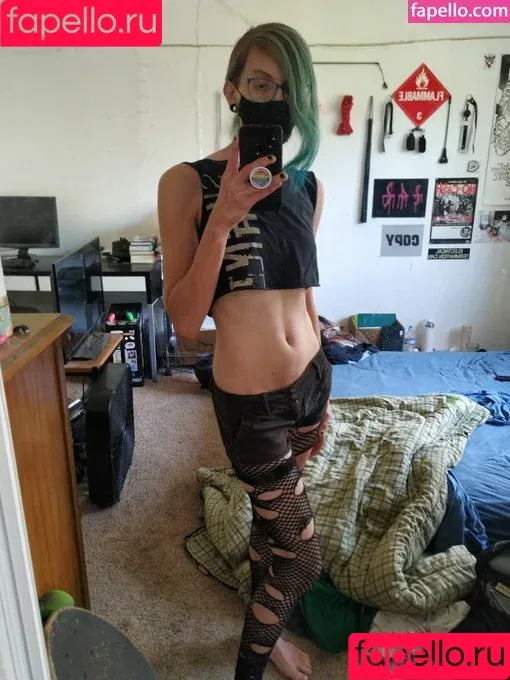 Cassie Coyote / cassiecoyote / futanarchy Onlyfans Photo Gallery 