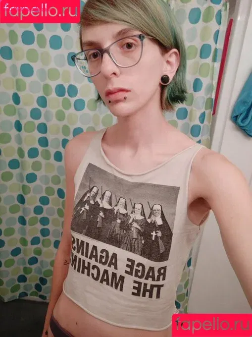 Cassie Coyote / cassiecoyote / futanarchy Onlyfans Photo Gallery 