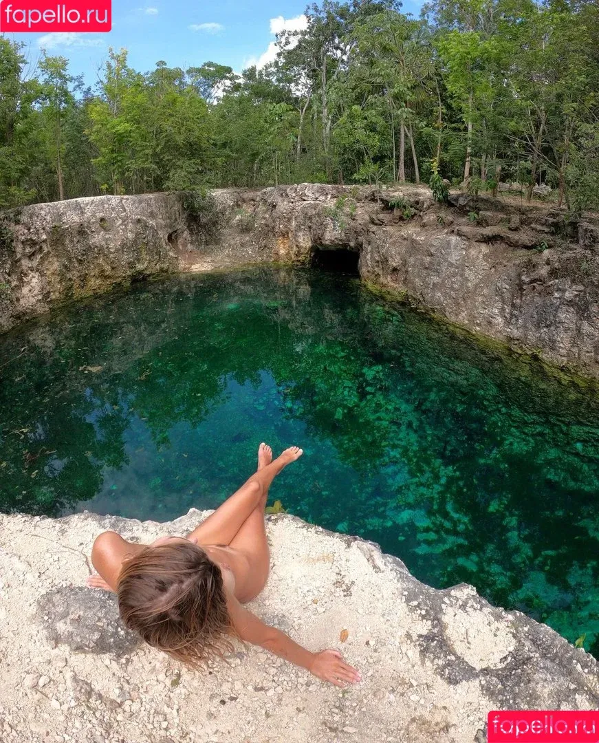 Amberleigh Deann West / Amberleigh West / amberleighwest Onlyfans Photo Gallery 