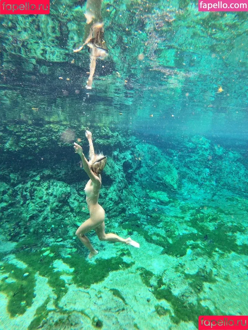 Amberleigh Deann West / Amberleigh West / amberleighwest Onlyfans Photo Gallery 