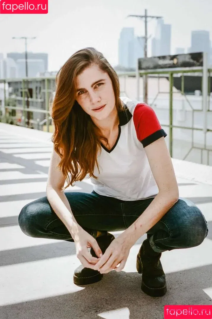 Vic Michaelis / vicmmic Onlyfans Photo Gallery 