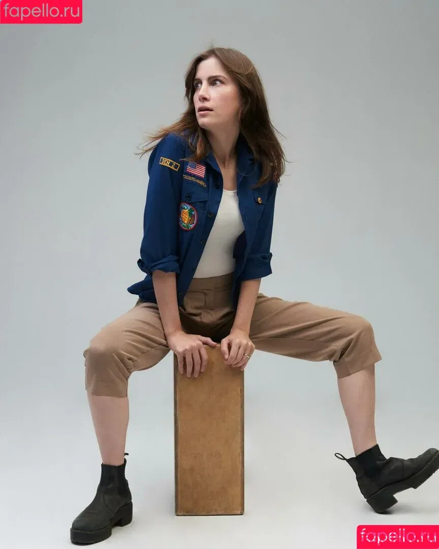 Vic Michaelis / vicmmic Onlyfans Photo Gallery 