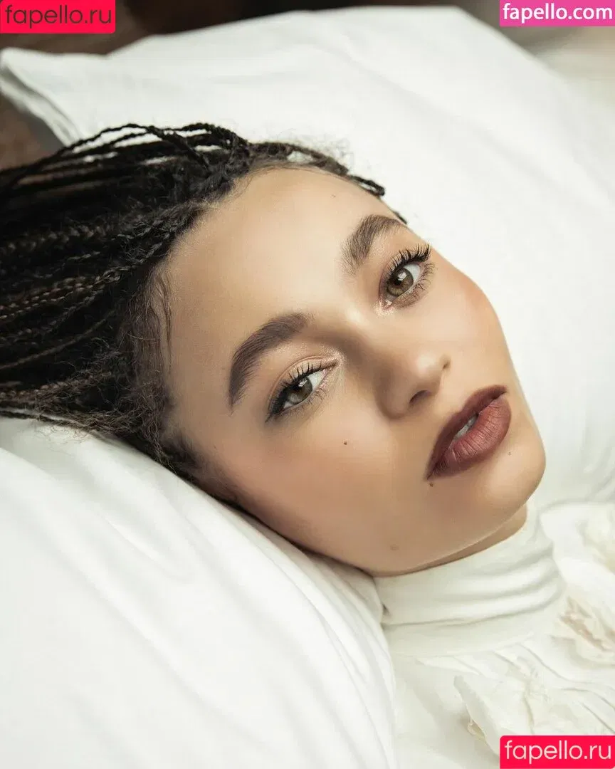 Nico Parker / nicoparker Onlyfans Photo Gallery 