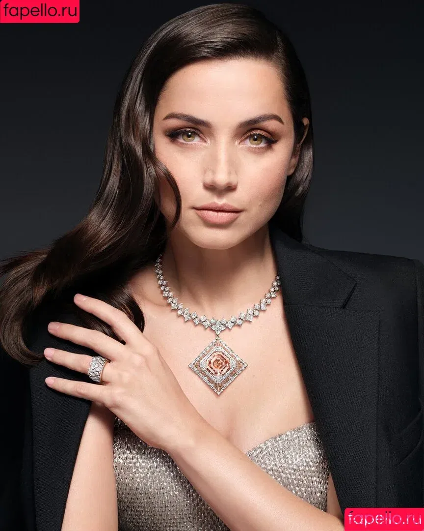 Ana De Armas / ana_d_armas / anadearmas / anadearmasdaily Onlyfans Photo Gallery 