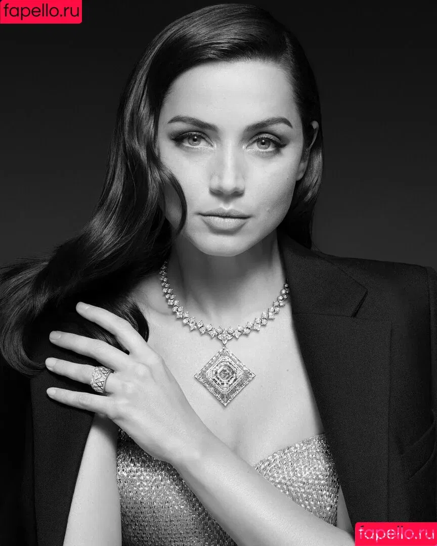 Ana De Armas / ana_d_armas / anadearmas / anadearmasdaily Onlyfans Photo Gallery 