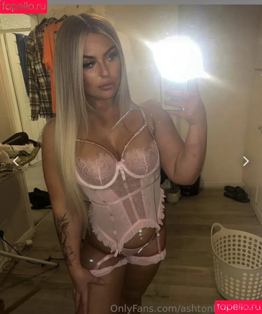 ashtonhughesxo / elizabethxo32 / hazelhxo / x.ashtonhughes.x Onlyfans Photo Gallery 