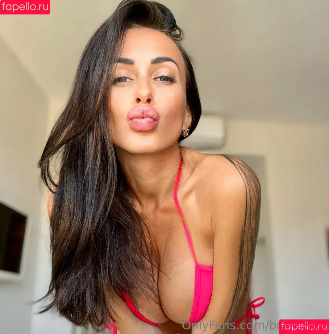 Anastasia / Olga Rode / ana_50shades / crypto_witch888 Onlyfans Photo Gallery 