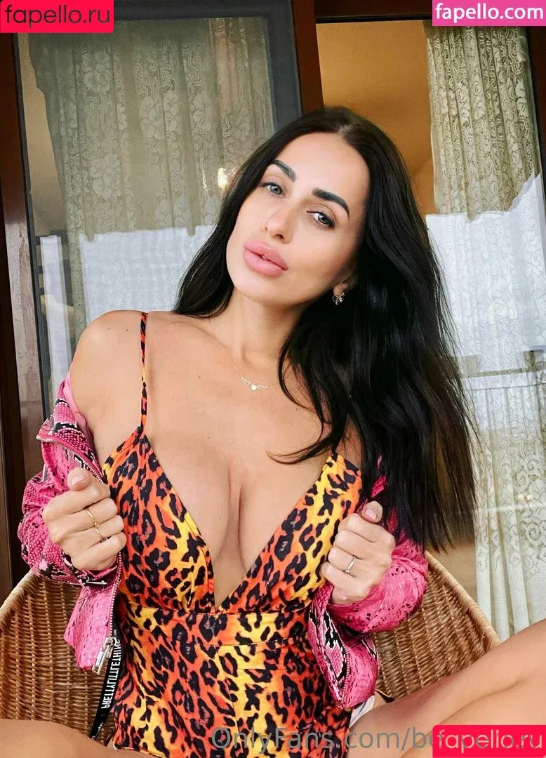 Anastasia / Olga Rode / ana_50shades / crypto_witch888 Onlyfans Photo Gallery 