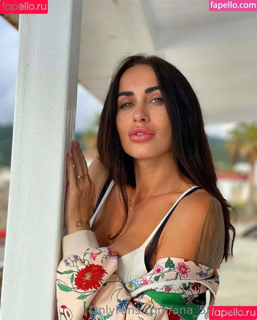 Anastasia / Olga Rode / ana_50shades / crypto_witch888 Onlyfans Photo Gallery 