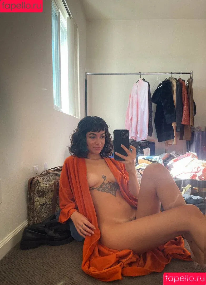 Brianna / Hadees / brianna_ / briannababe / https: / itshades Onlyfans Photo Gallery 