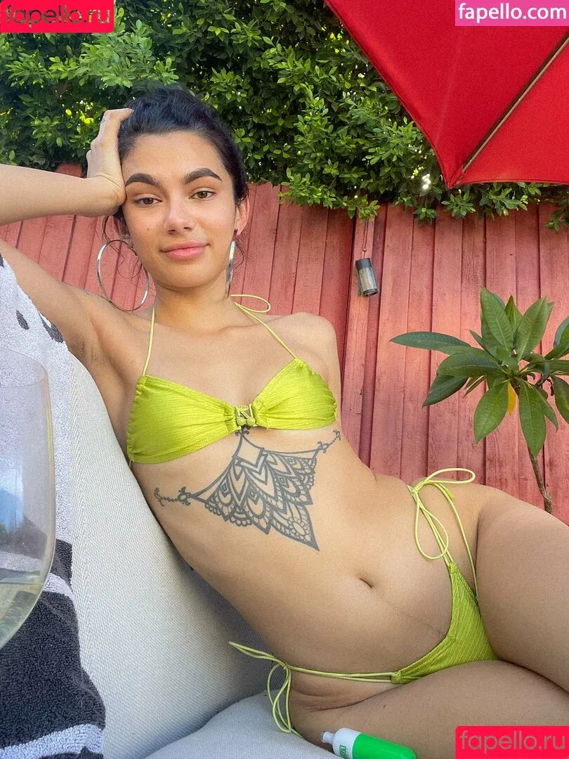 Brianna / Hadees / brianna_ / briannababe / https: / itshades Onlyfans Photo Gallery 